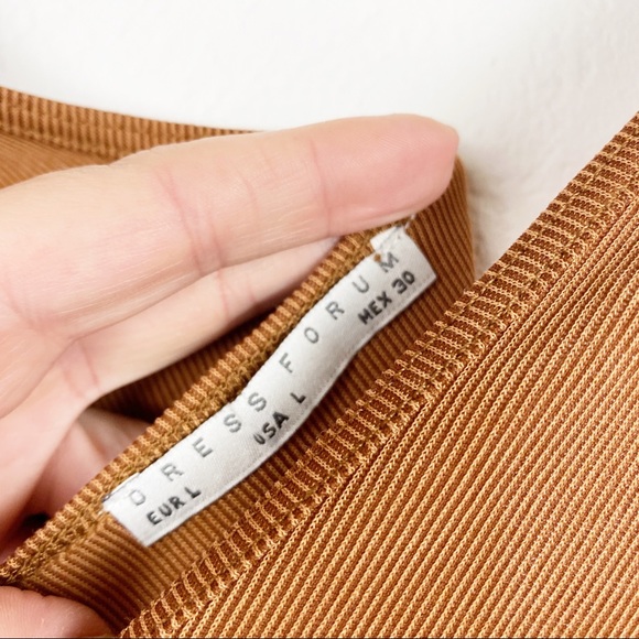 Dress Forum • Ribbed Scoop Neck Bodysuit - Picture 5 of 9